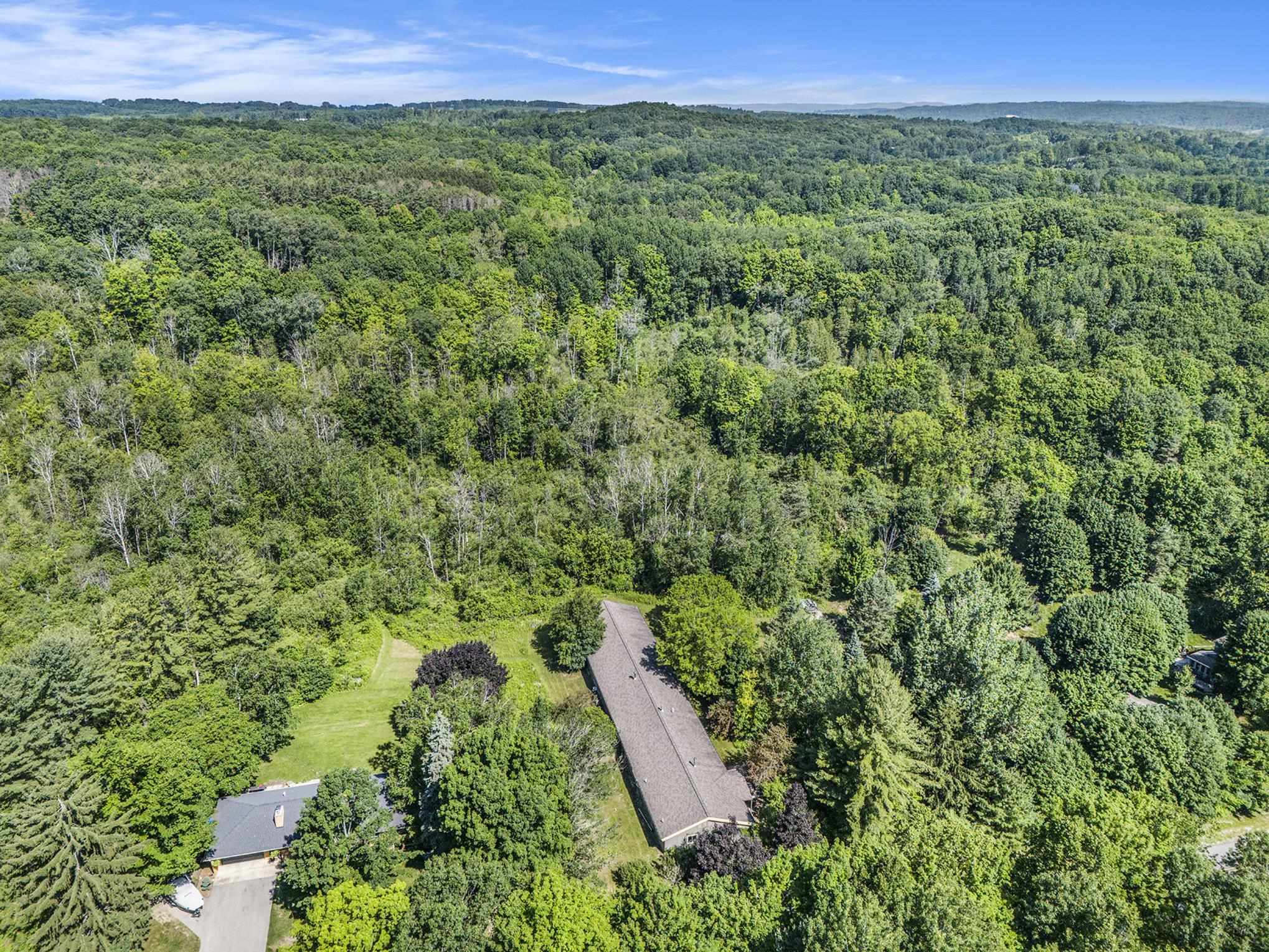 9813 East Carter Road Traverse City, MI 49684 - Photo 21 of 23 1936009-e394b36b-d665-477d-84da-6f24df389cbd.JPG