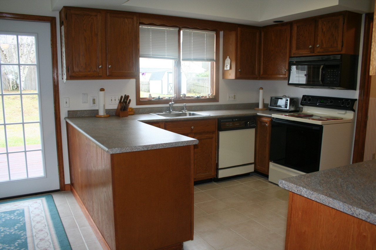 105 Winesap Road Pittsfield, MA 01201 - Photo 7 of 24 Kitchen