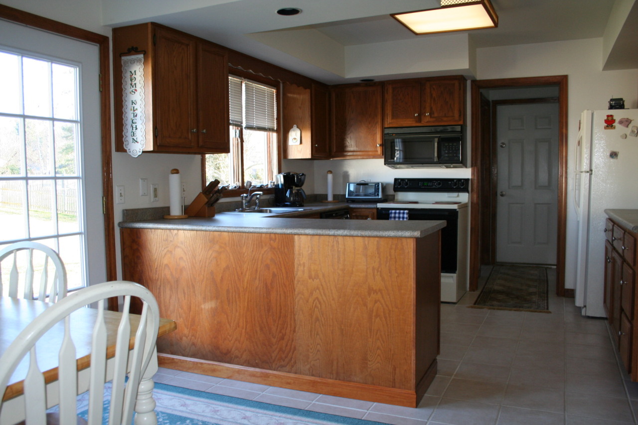 105 Winesap Road Pittsfield, MA 01201 - Photo 10 of 24 Kitchen