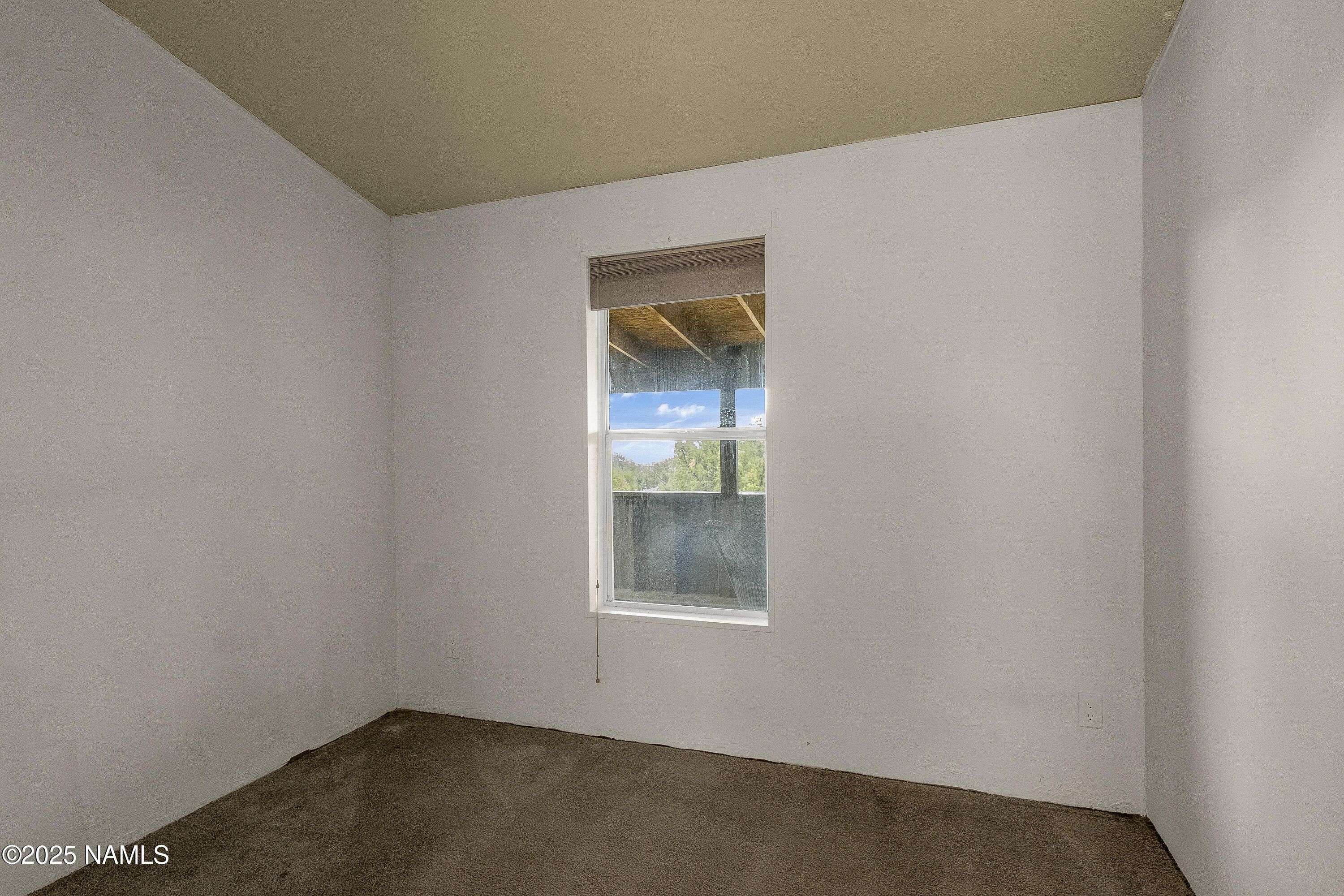 14412 Leupp Road Flagstaff, AZ 86004 - Photo 12 of 27 14412 Bedroom 1
