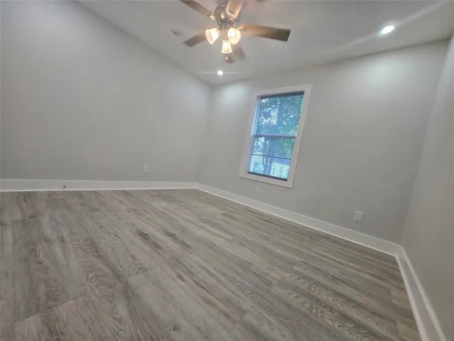 $284,900 | 802 Front Street, Columbus, TX 78934