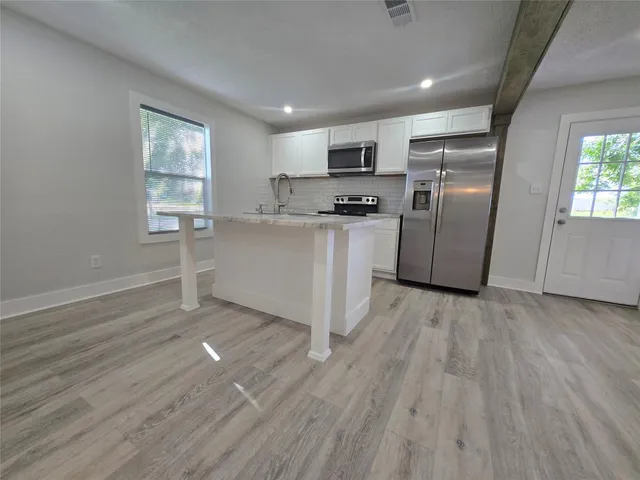 $284,900 | 802 Front Street, Columbus, TX 78934