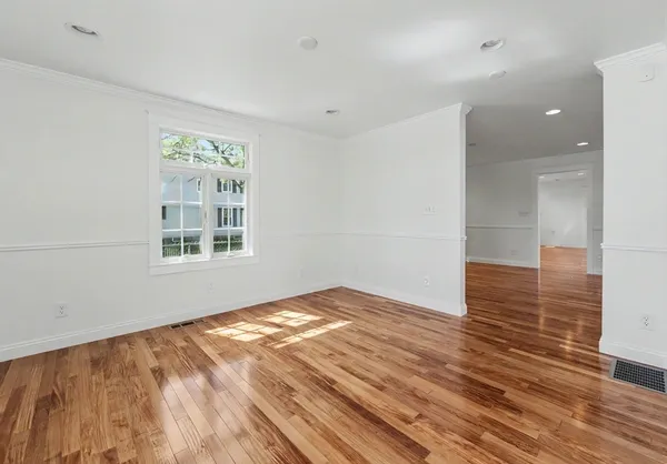 $700,000 | 250 Chelmsford Street, Chelmsford, MA 01824