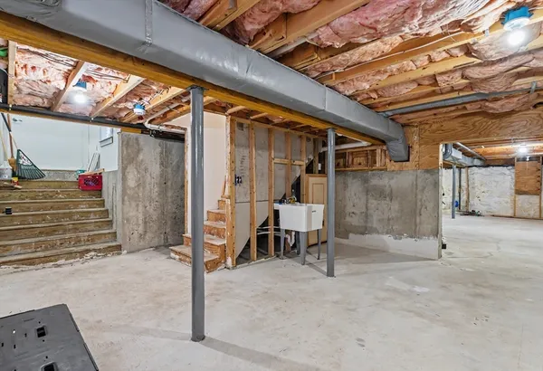 $700,000 | 250 Chelmsford Street, Chelmsford, MA 01824