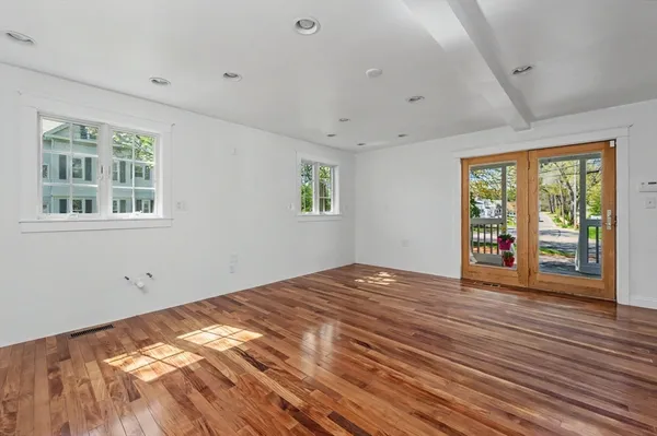 $700,000 | 250 Chelmsford Street, Chelmsford, MA 01824