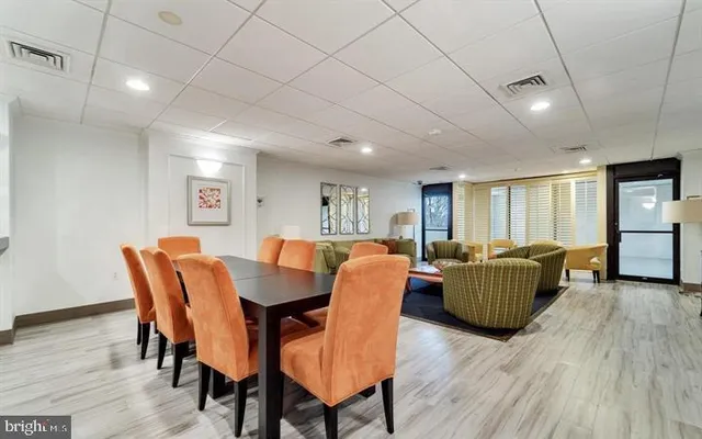 $179,900 | 4242 East-West Highway, Unit 417, Chevy Chase, MD 20815