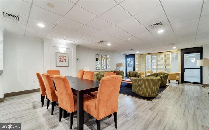 4242 East-West Highway, Unit 417 Chevy Chase, MD 20815 - Photo 19 of 27