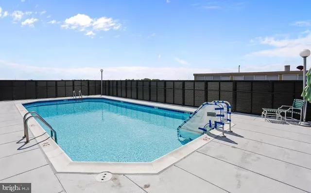 $179,900 | 4242 East-West Highway, Unit 417, Chevy Chase, MD 20815