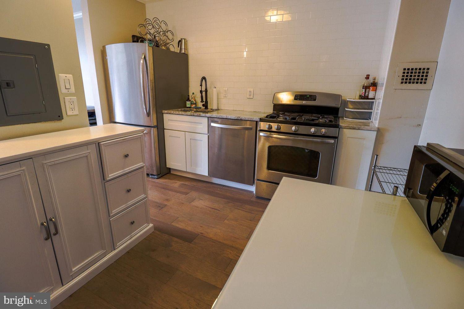 4242 East-West Highway, Unit 417 Chevy Chase, MD 20815 - Photo 7 of 27