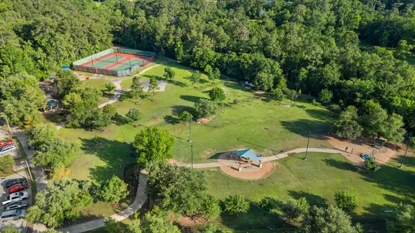 $1,395,000 | 6 Red Sable Point, The Woodlands, TX 77380