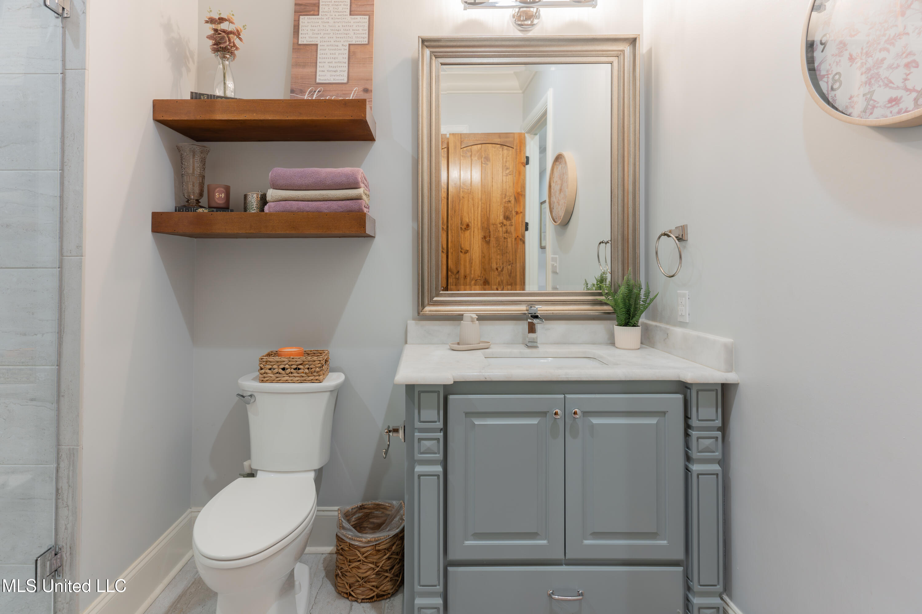 493 View Pointe Drive Clinton, MS 39056 - Photo 54 of 127 54-HallBathroom