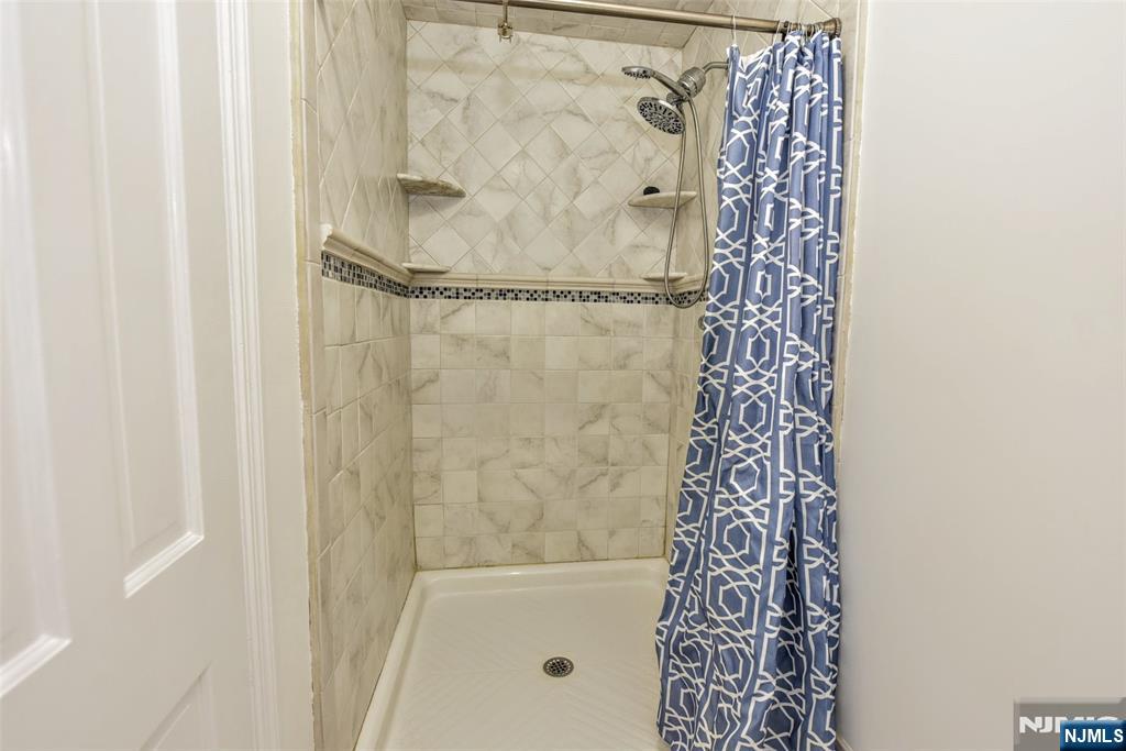 55 George Street Allendale, NJ 07401 - Photo 28 of 43