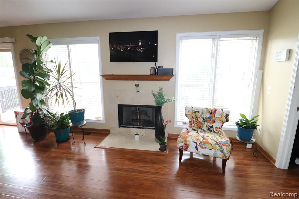 26258 Orchard Lake Road Farmington Hills, MI 48334 - Photo 11 of 22