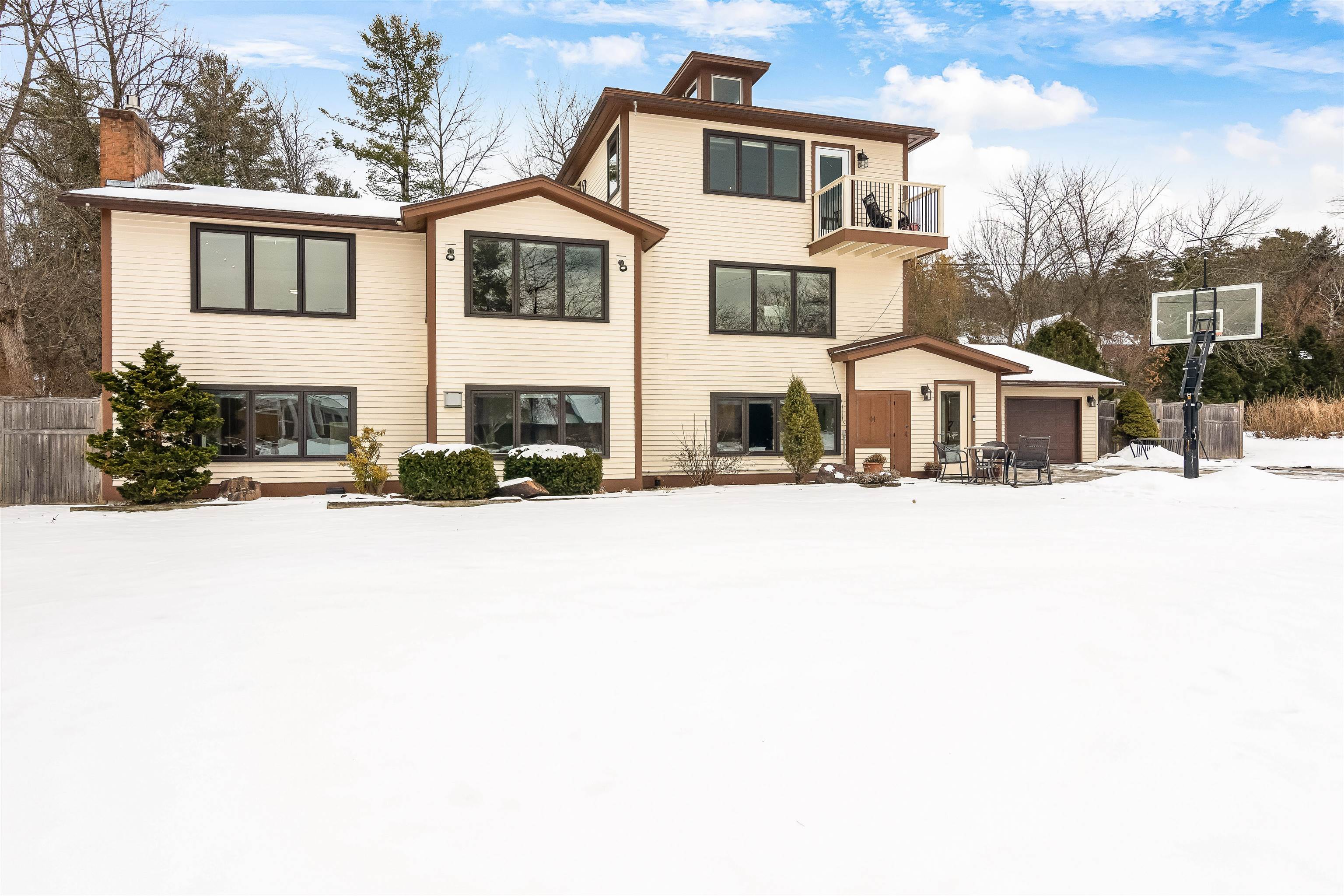 104 South Cove Road Burlington, VT 05401 - Photo 13 of 40 Gallery Image 13