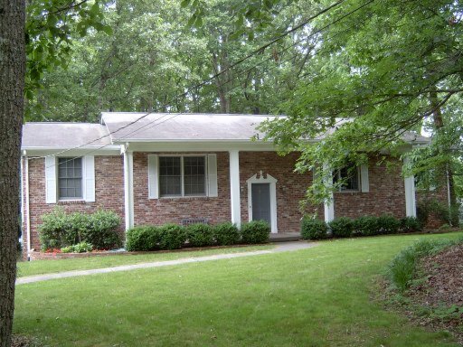 126 Netherlands Road Oak Ridge, TN 37830 - Photo 1 of 1 Primary Photo
