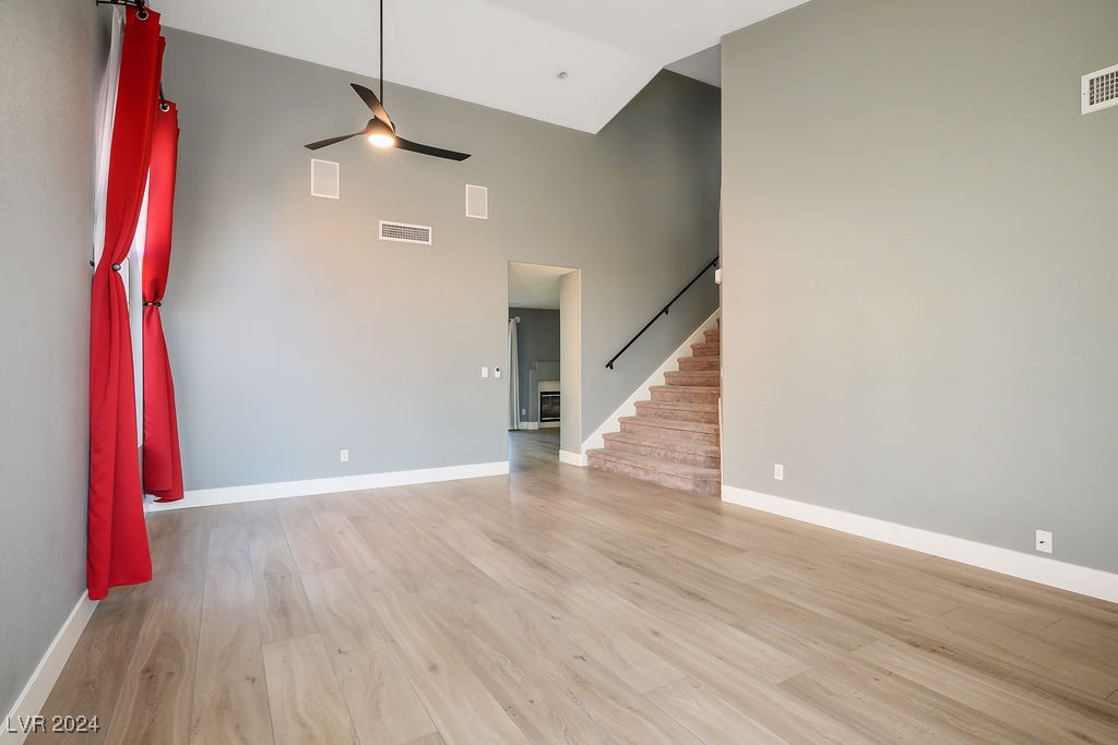 2012 Maple Springs Street Henderson, NV 89002 - Photo 5 of 39 Gallery Image 5