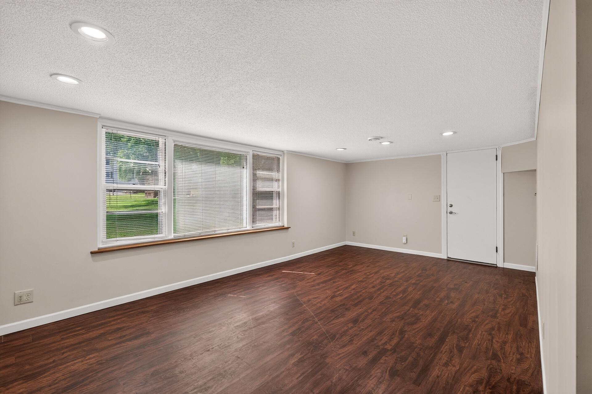 5302 Holiday Road Minnetonka, MN 55345 - Photo 23 of 30