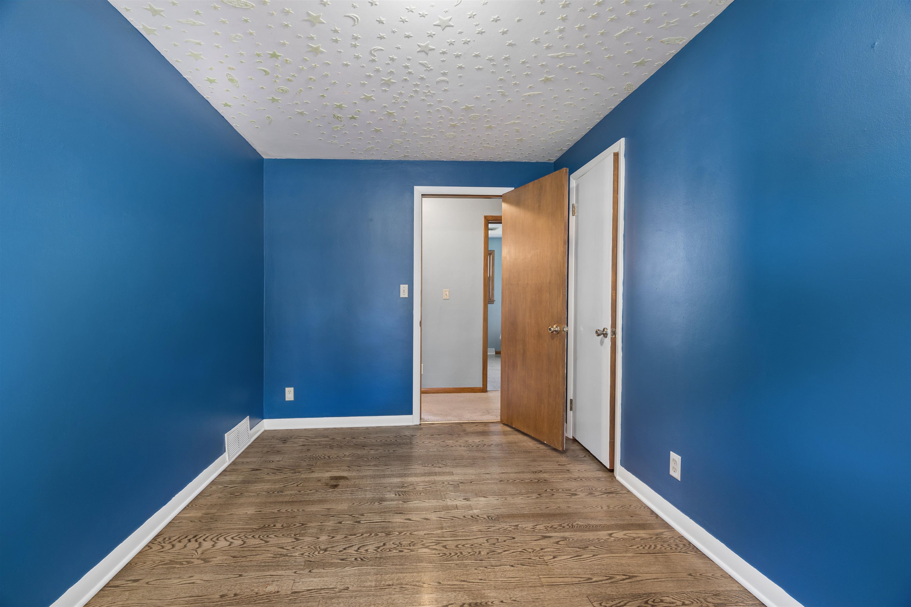 1024 East Lindbergh Street Appleton, WI 54911 - Photo 13 of 29 Gallery Image 13