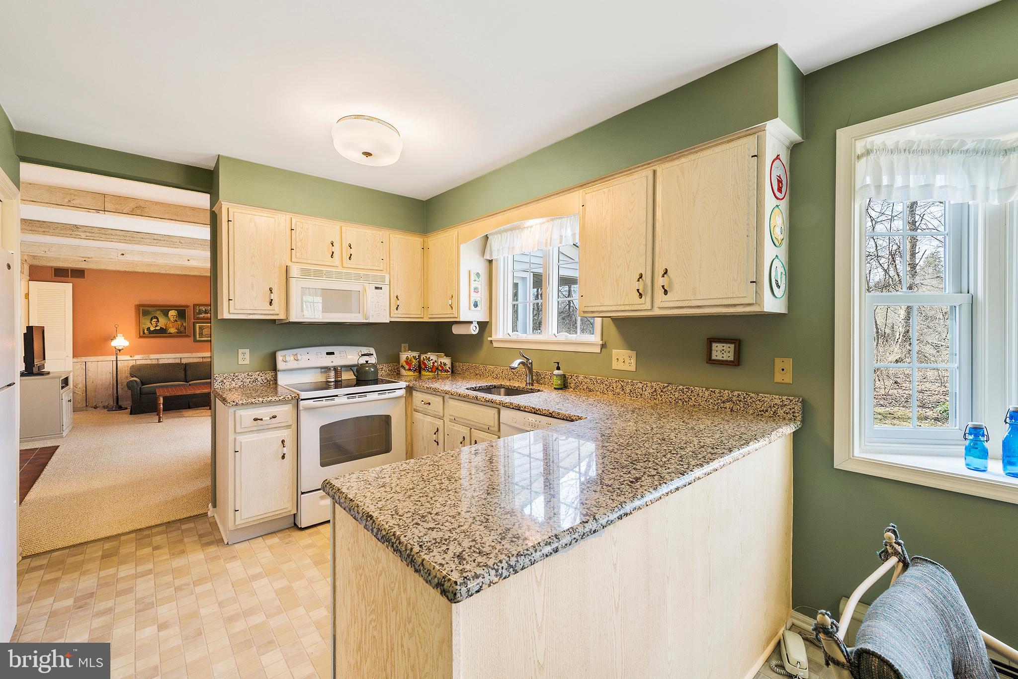 68 Fox Hill Road Doylestown, PA 18901 - Photo 14 of 26 Kitchen
