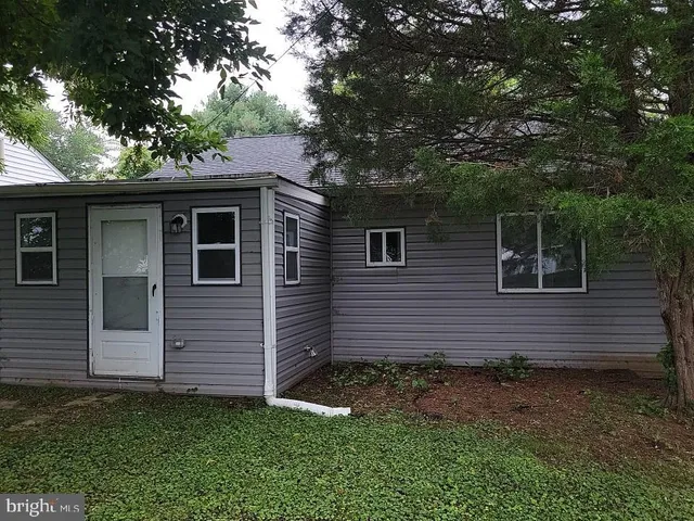 $221,400 | 16 Contact Court, Middle River, MD 21220