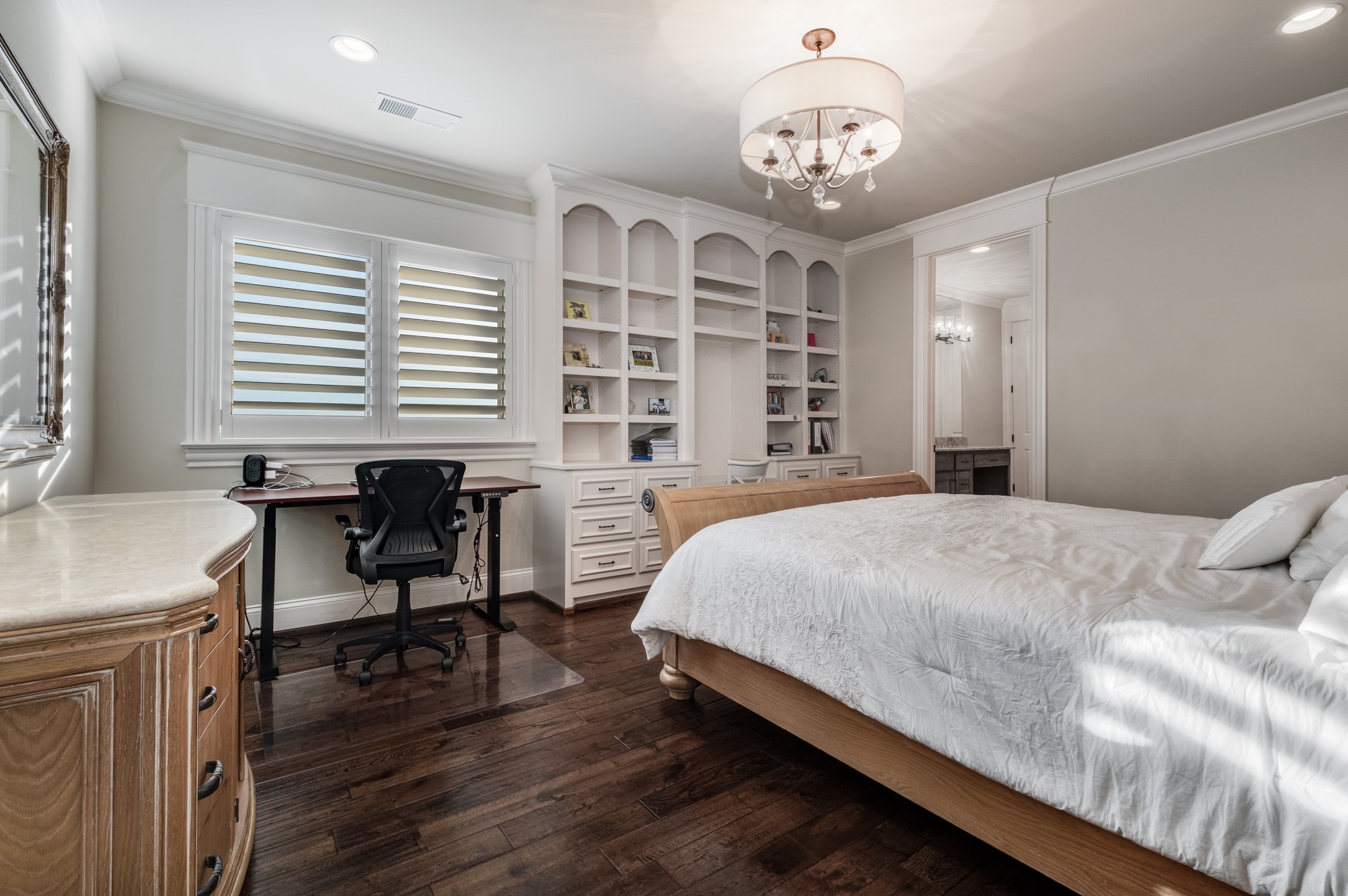 505 Legends Ridge Court Franklin, TN 37069 - Photo 40 of 70 a bedroom that has a bed and a table in it