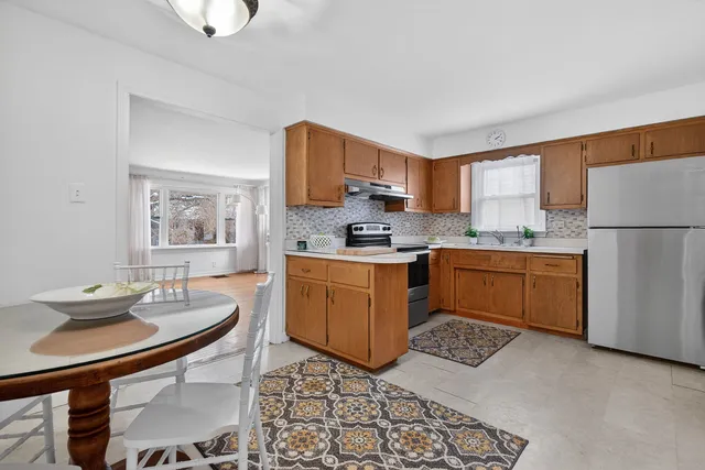 $175,000 | 12620 Irving Avenue, Blue Island, IL 60406