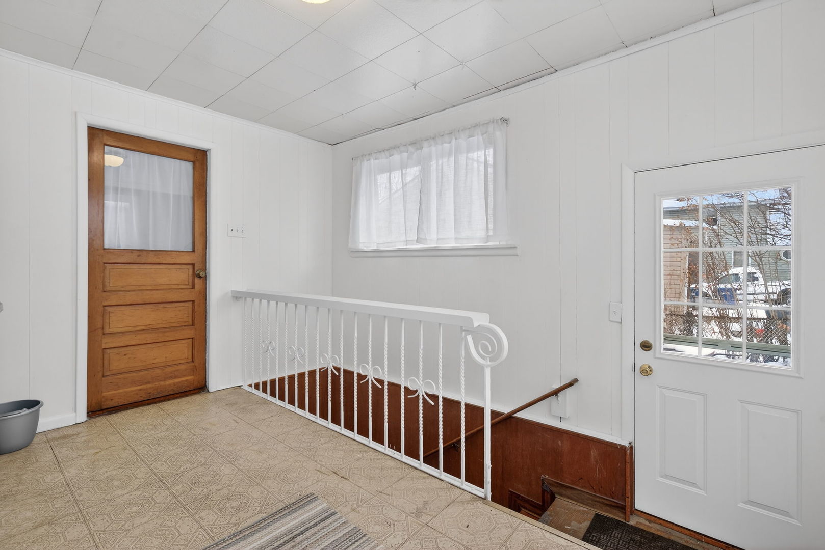 12620 Irving Avenue Blue Island, IL 60406 - Photo 18 of 37 a bedroom with furniture and windows