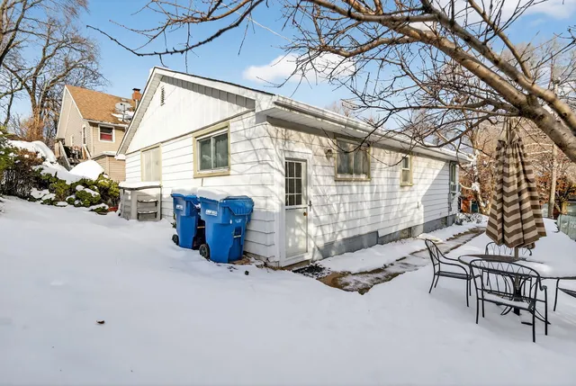 $175,000 | 12620 Irving Avenue, Blue Island, IL 60406