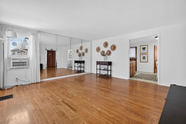 $175,000 | 12620 Irving Avenue, Blue Island, IL 60406