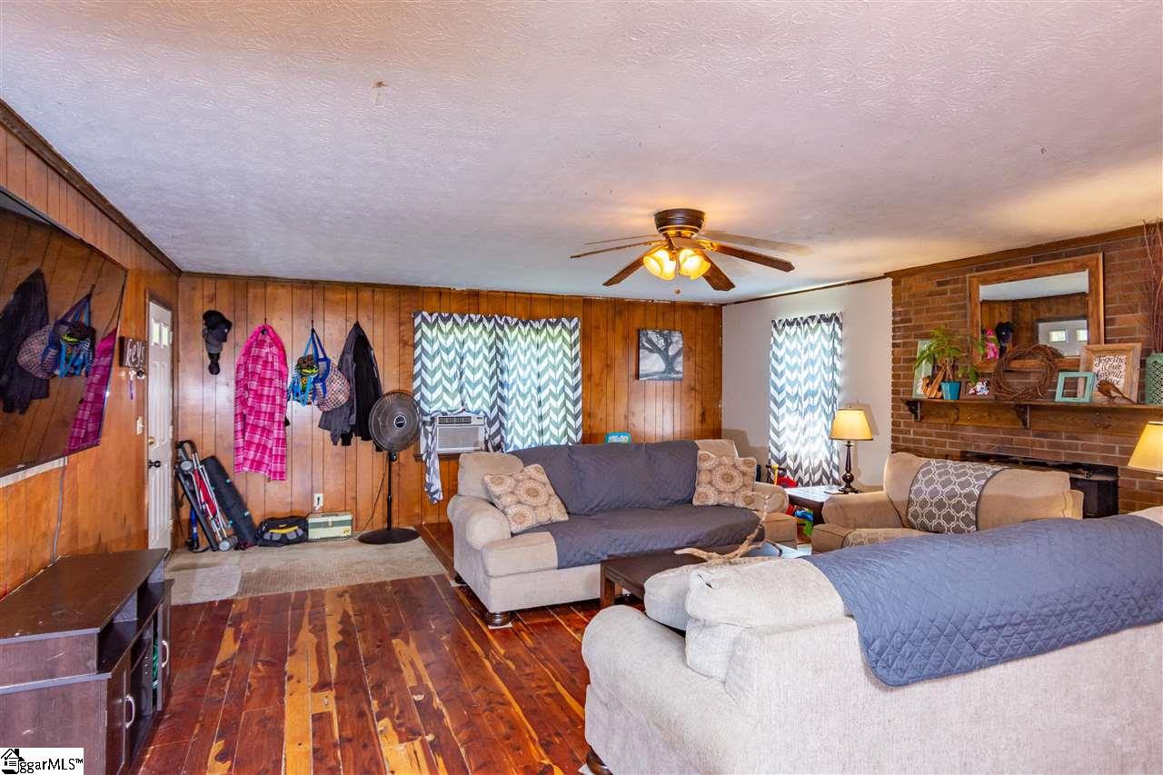 210 Looper Road Pelzer, SC 29669 - Photo 5 of 21