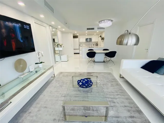 $5,000 | 17201 Collins Avenue, Unit 1006, Sunny Isles Beach, FL 33160