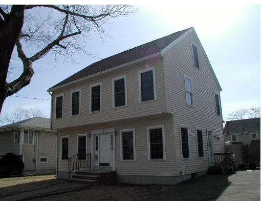 31 Auburndale Road Marblehead, MA 01945 - Photo 1 of 1 a front view of a house with yard