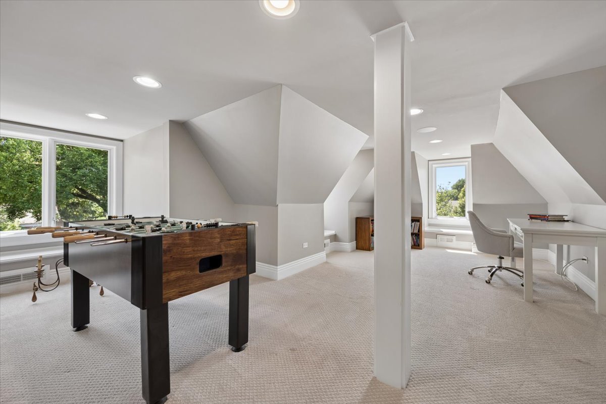 916 Seminole Road Wilmette, IL 60091 - Photo 28 of 41 Gallery Image 28