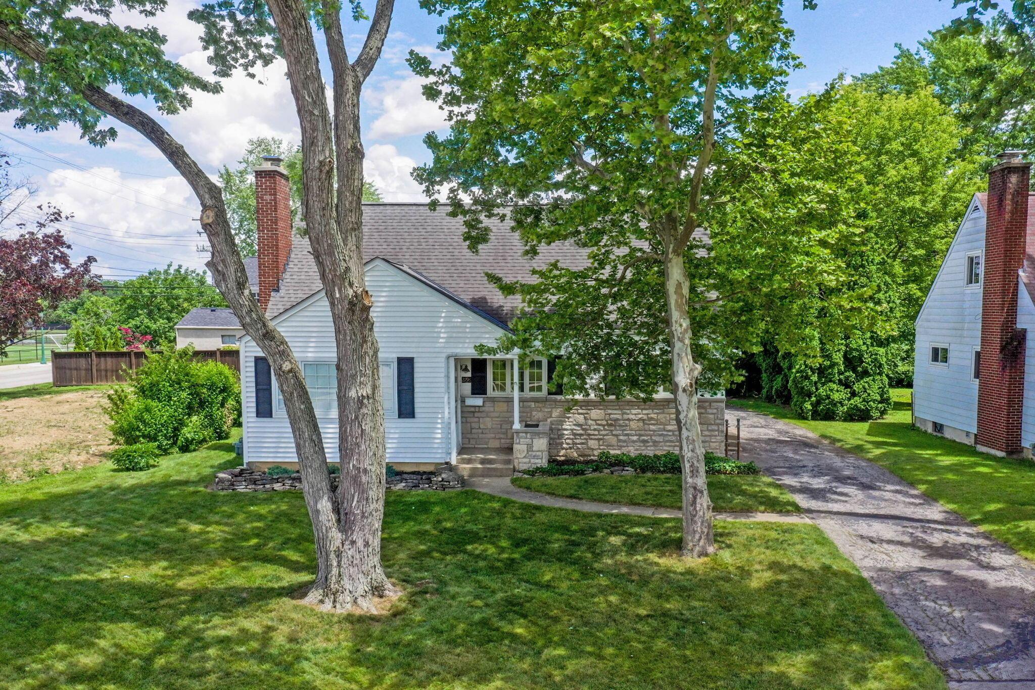 2796 Brandon Road Columbus, OH 43221 - Photo 2 of 44 Front of Home