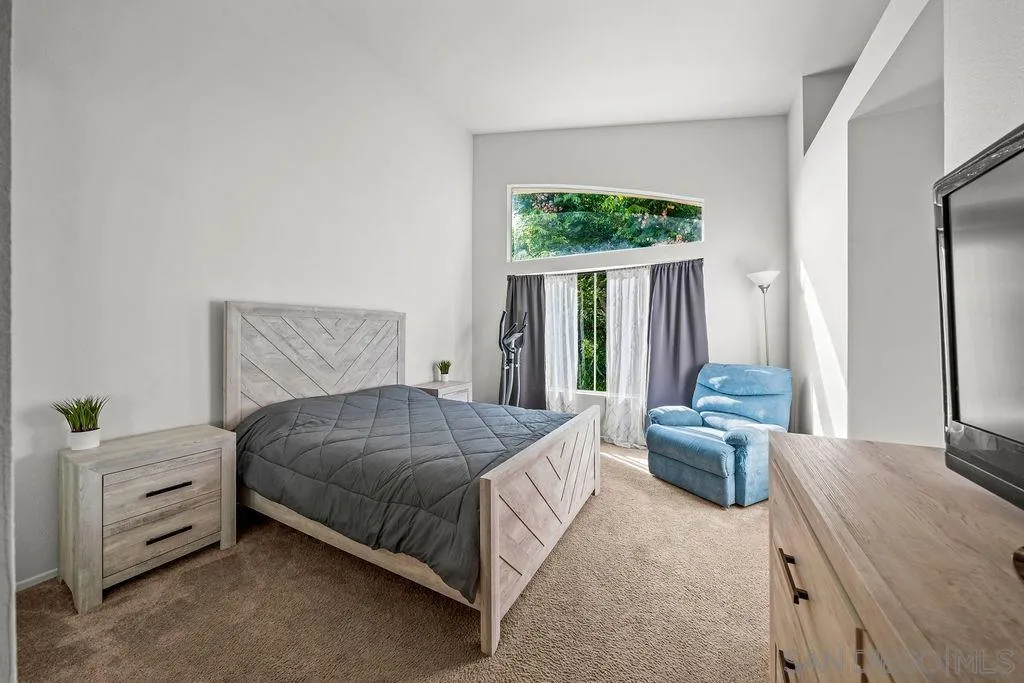 1386 Serena Circle, Unit 2 Chula Vista, CA 91910 - Photo 18 of 44