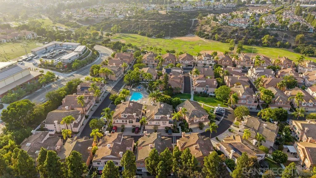 1386 Serena Circle, Unit 2 Chula Vista, CA 91910 - Photo 39 of 44