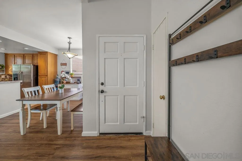 1386 Serena Circle, Unit 2 Chula Vista, CA 91910 - Photo 4 of 44