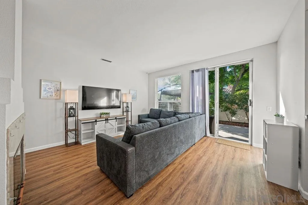 1386 Serena Circle, Unit 2 Chula Vista, CA 91910 - Photo 8 of 44