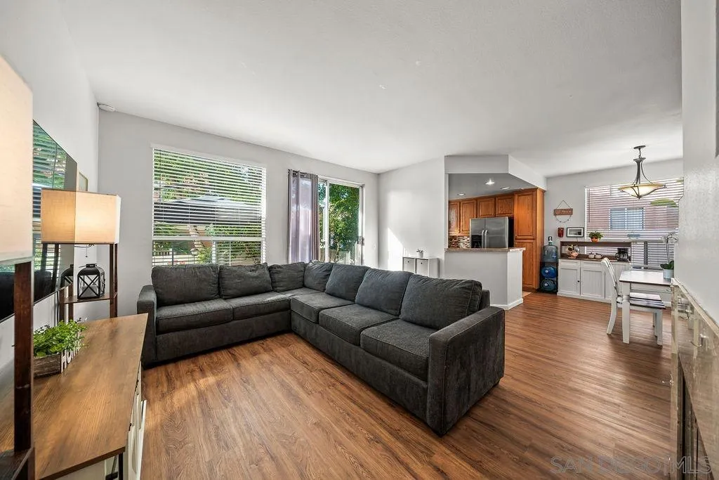 1386 Serena Circle, Unit 2 Chula Vista, CA 91910 - Photo 9 of 44