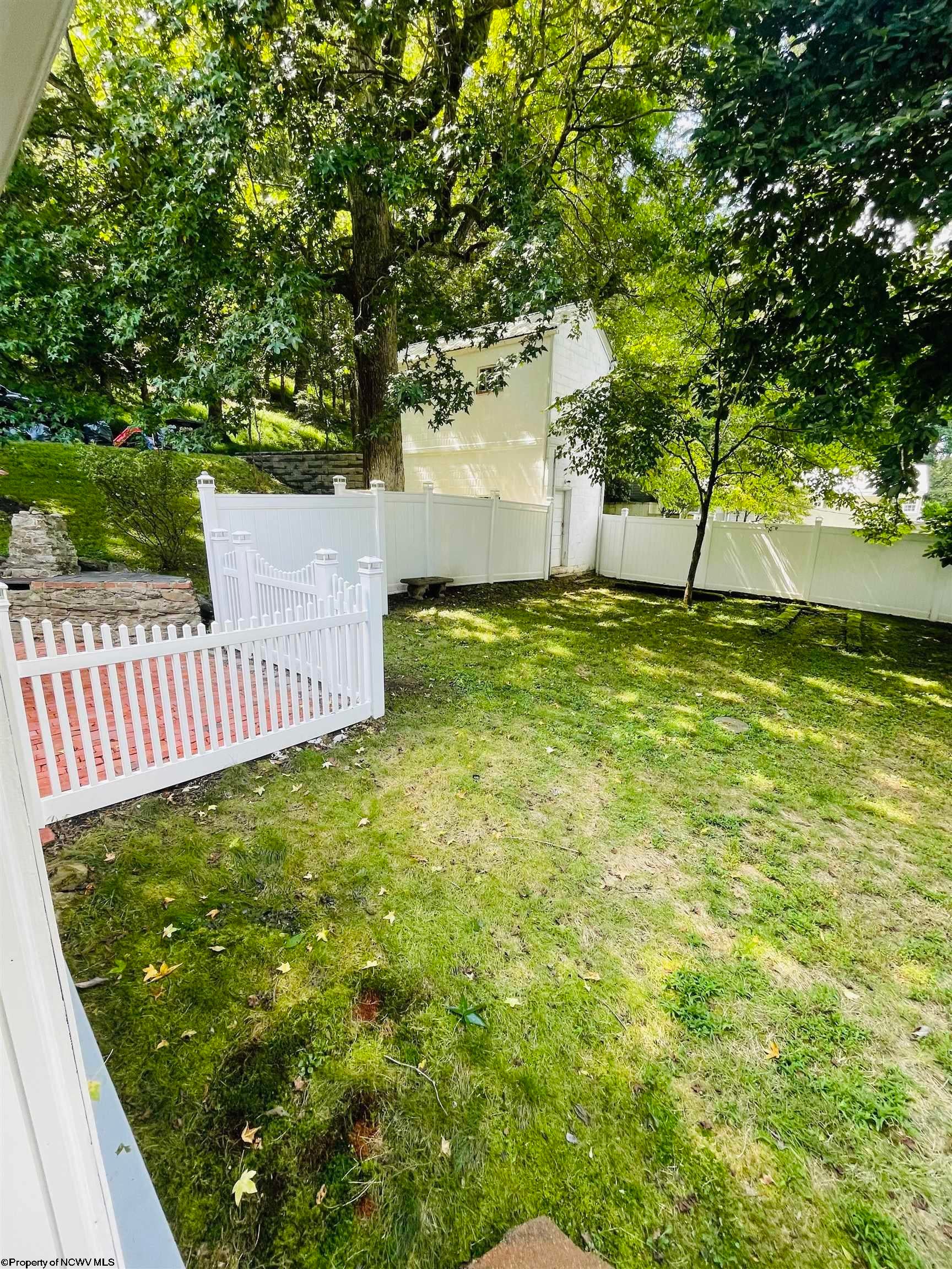 1208 Bell Run Road Fairmont, WV 26554 - Photo 5 of 43 Gallery Image 5