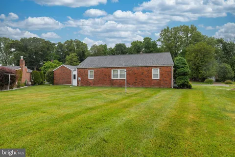 $379,999 | 4636 Bailey Drive, Wilmington, DE 19808
