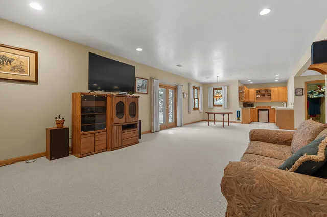 $450,000 | 5105 Willowbend Trail, Kalamazoo, MI 49009