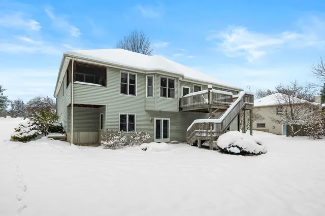 $450,000 | 5105 Willowbend Trail, Kalamazoo, MI 49009