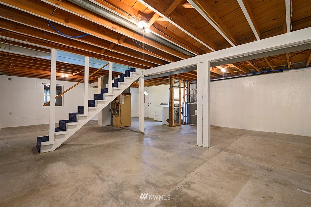 4808 Southwest Hanford Street Seattle, WA 98116 - Photo 13 of 17