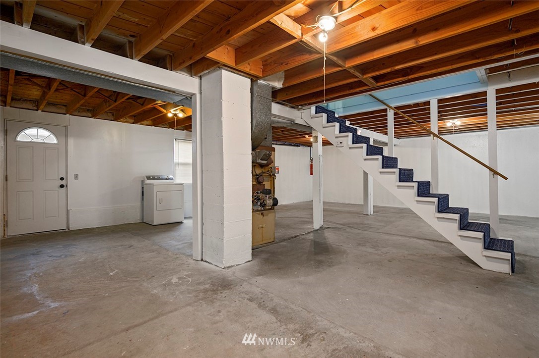 4808 Southwest Hanford Street Seattle, WA 98116 - Photo 14 of 17