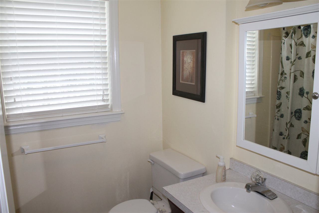 56 Woodbury Road New Boston, NH 03070 - Photo 20 of 39 Gallery Image 20