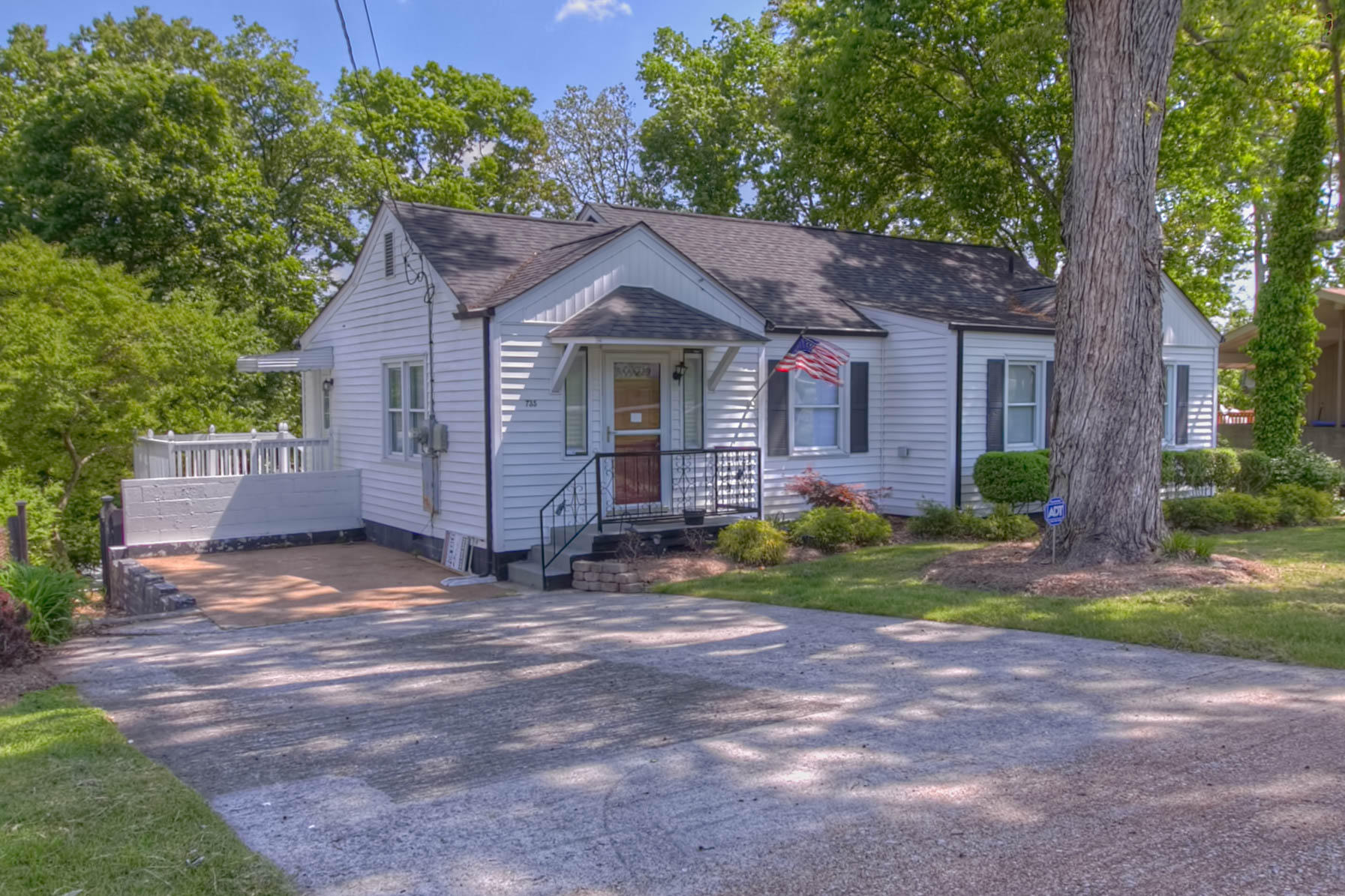 735 Munro Road Chattanooga, TN 37415 - Photo 15 of 15 Welcome Home