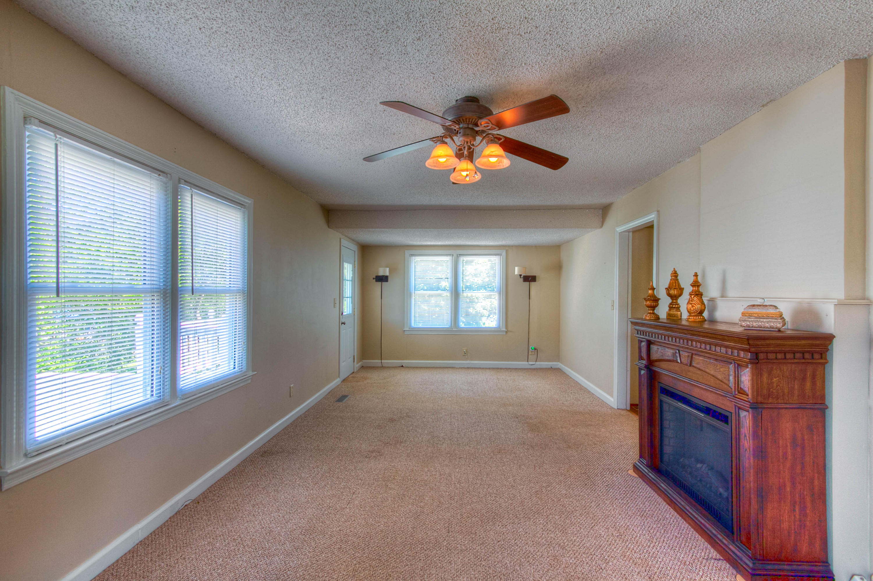 Living and Dining Area