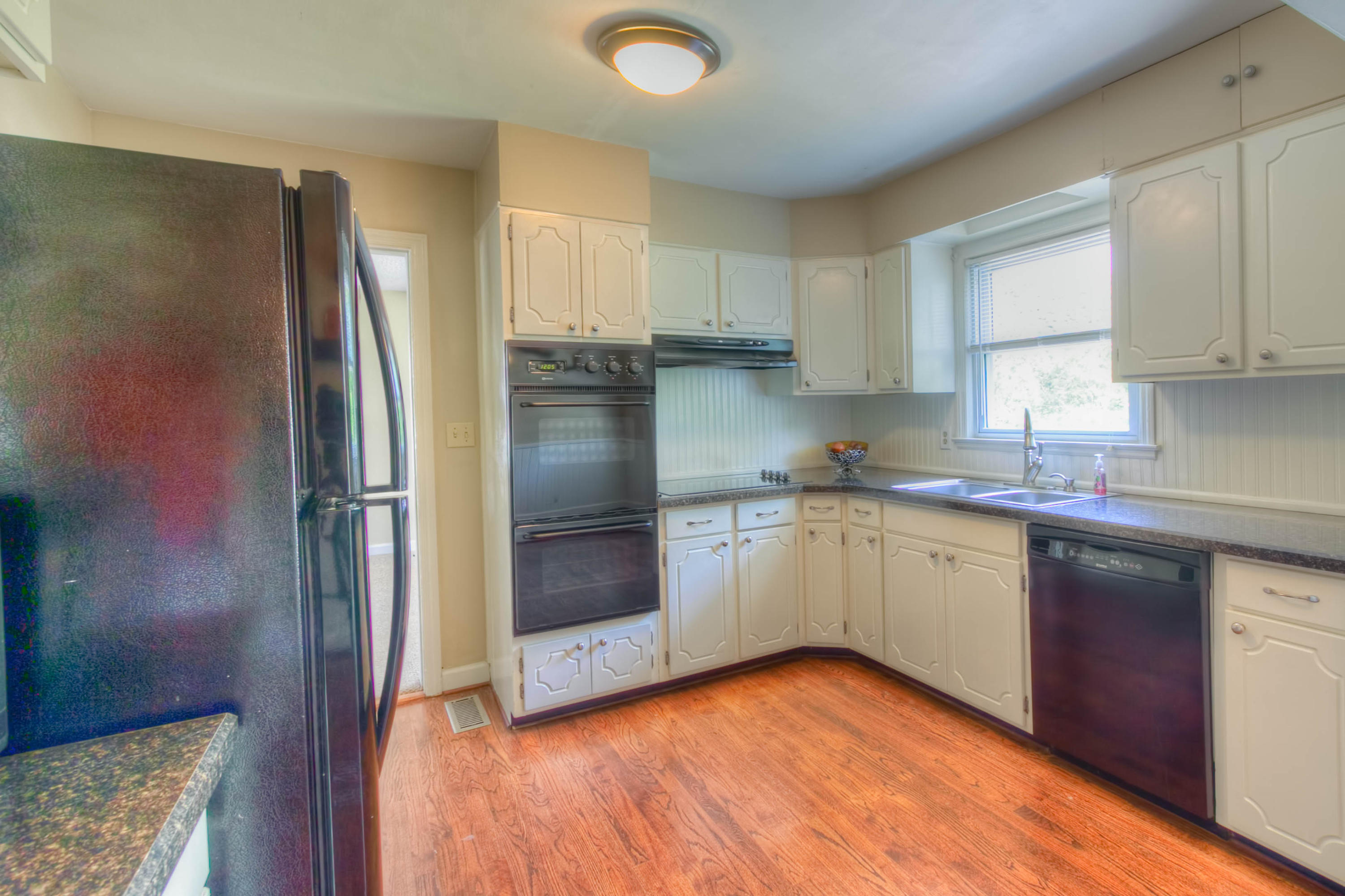 735 Munro Road Chattanooga, TN 37415 - Photo 8 of 15 Kitchen