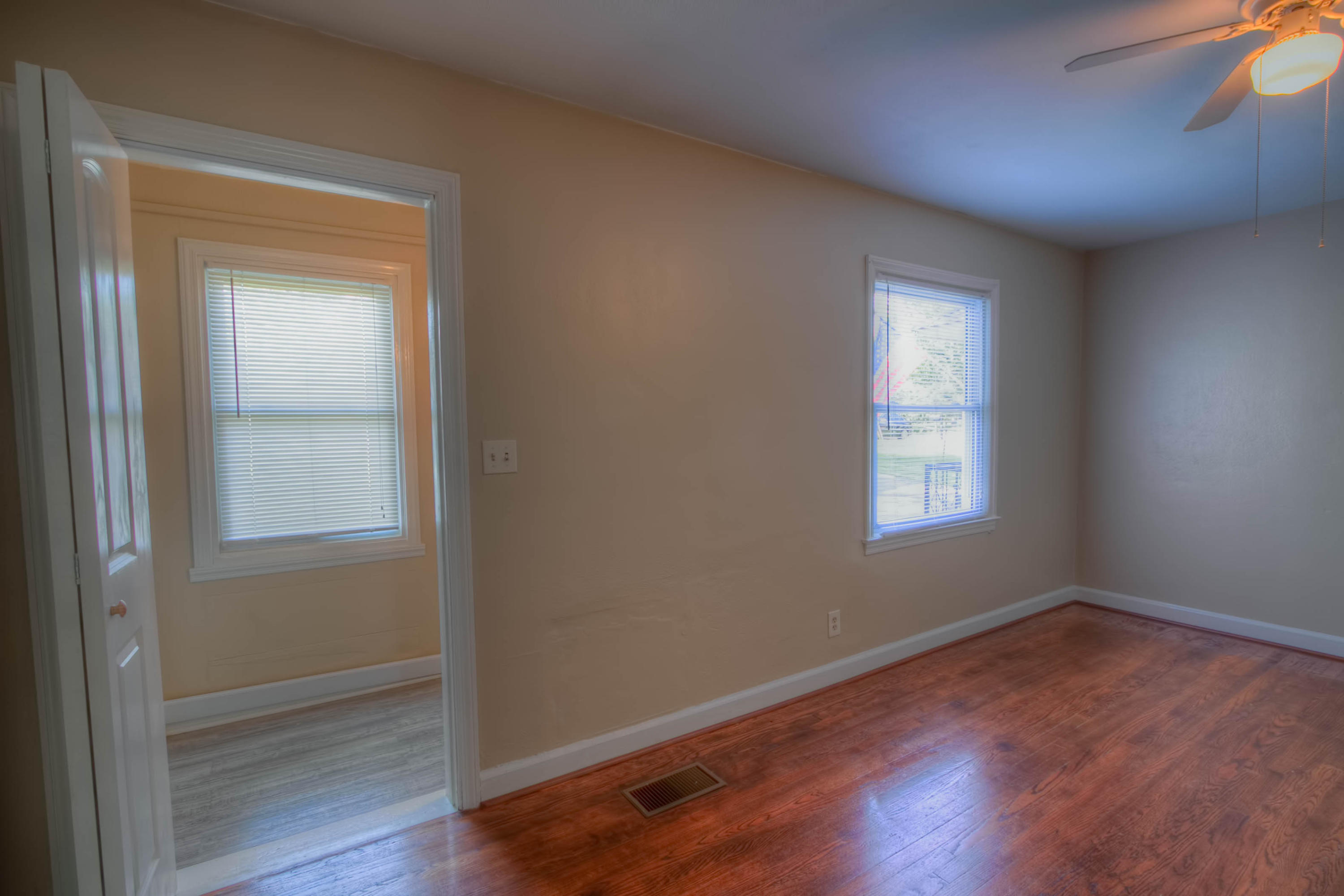 735 Munro Road Chattanooga, TN 37415 - Photo 9 of 15 Bedroom & Laundry Closet